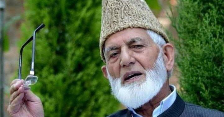 Syed Ali Geelani Passes Away Restrictions Imposed, Internet Suspended; Mehbooba, Sajad Condole Demise