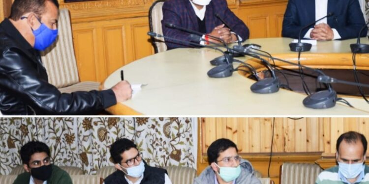 Overcharging, exploitation of tourists shall not be allowed: Div Com Kashmir