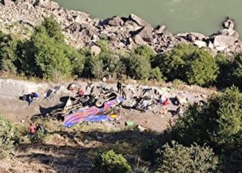 8 Persons Killed, Several Injured As Minus Bus Rolls Down Into Deep Gorge In Doda; Toll Likely To Rise