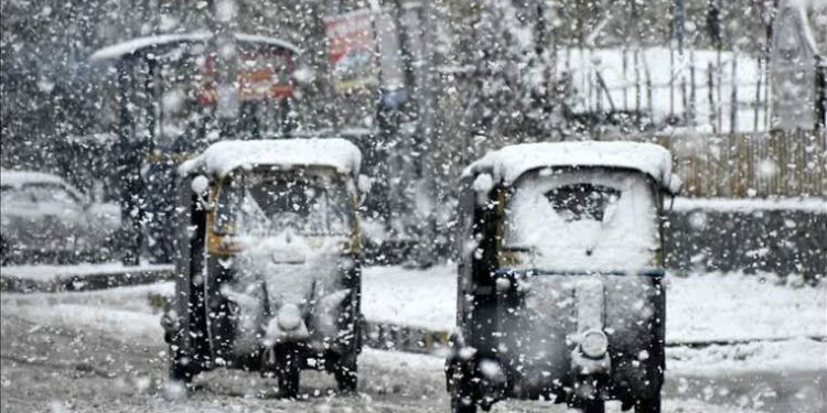 Rains, snow in Jammu and Kashmir