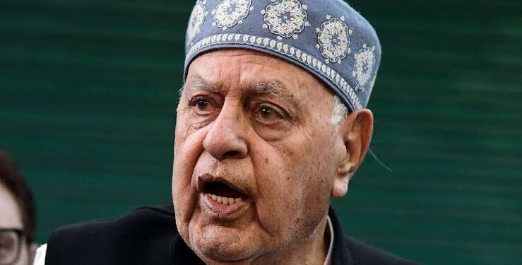 Name And Shame Those Behind Bindroo’s Killing: Farooq
