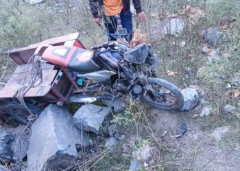 One child killed, 8 others in accident involving make-shift rickshaw in Ramban