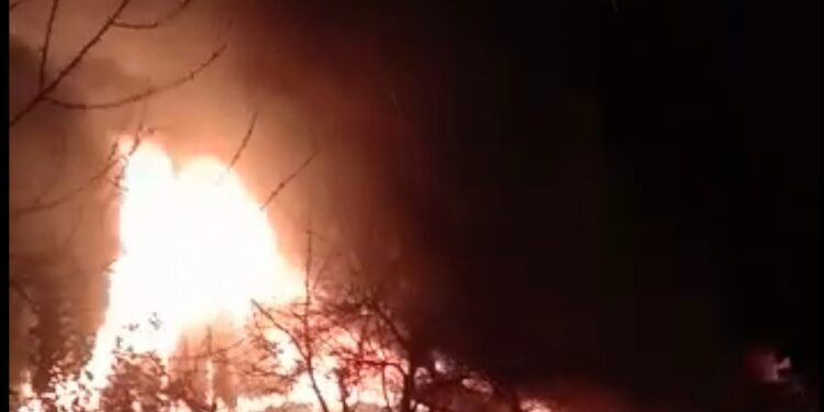 Massive Fire Breaks Out in Boniyar Market