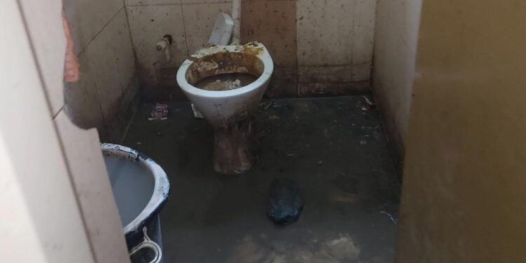 Patients Rue Filthy Washrooms At GMC Baramulla