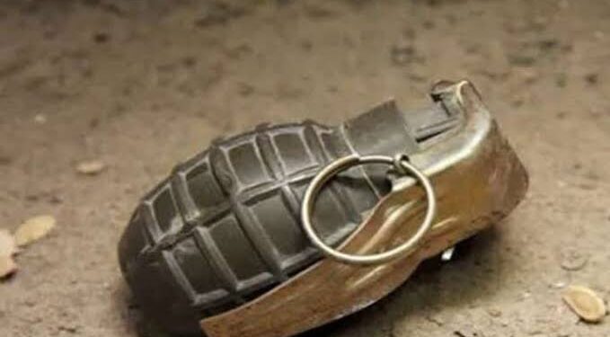 Policeman On Leave, Civilian Injured In Grenade Blast Near Aalimasjid Eidgah