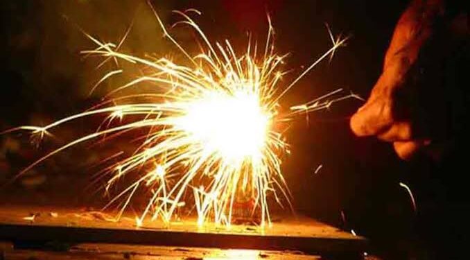 PCC issues directions for sale of only green crackers in Jammu, Srinagar; fixes two hours for bursting