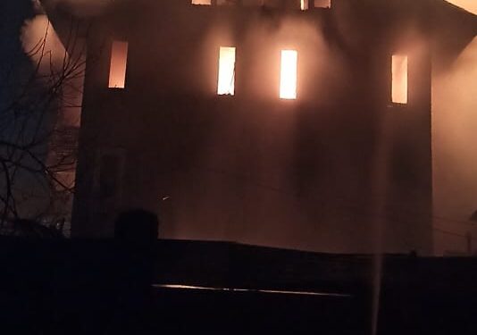 KP House, Housing CRPF, Among 5 Structures Gutted In Fire Incidents In Kashmir Valley