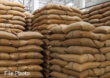 45 FCI Rice Bags Being Illegally Ferried In Grass-Laden Load Carrier Seized In Pulwama