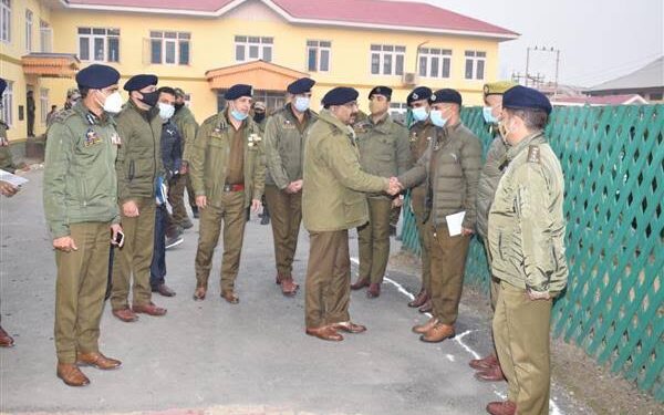DGP Reviews security scenario In Anantnag, Pulwama