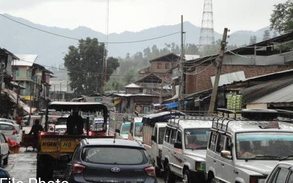 ‘Shell-type’ Object Found Along Kupwara-Lolab Road, Traffic Halted