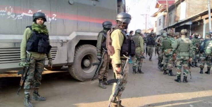 Militants Attack police party in Bandipora, 02 cops critcally injured