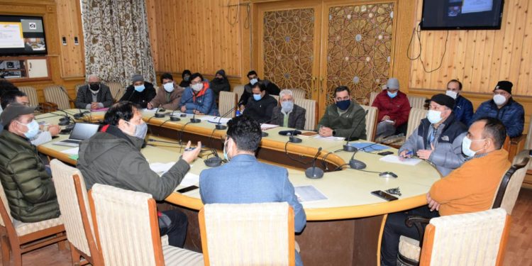 Div Com Kashmir chairs meeting for installation of smart meters