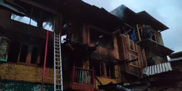 Woman charred alive, 4 persons injured in devastating fire in Jamalata Nowkadal Srinagar