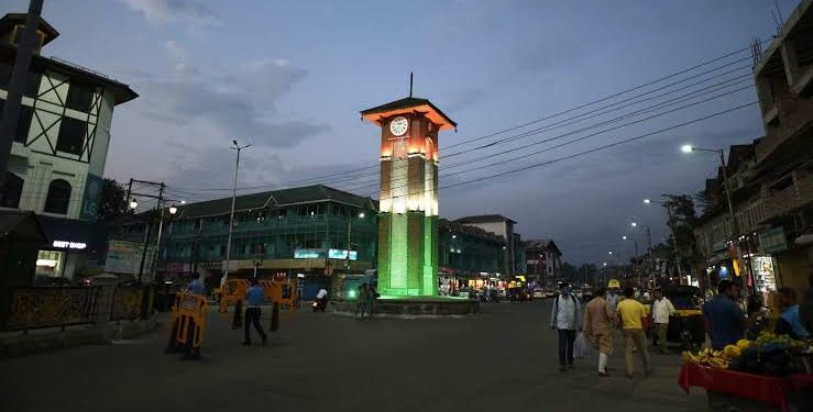 Covid-19 Surge: Govt Orders Curbs On Non-Essential Travel From 9 p.m. to 6 a.m. In J&K