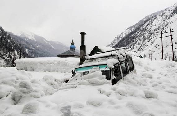 DDMA Issues ‘Medium Danger Avalanche’ Warning for More Than 29 Upper Reaches Across J&K For Next 24 Hours