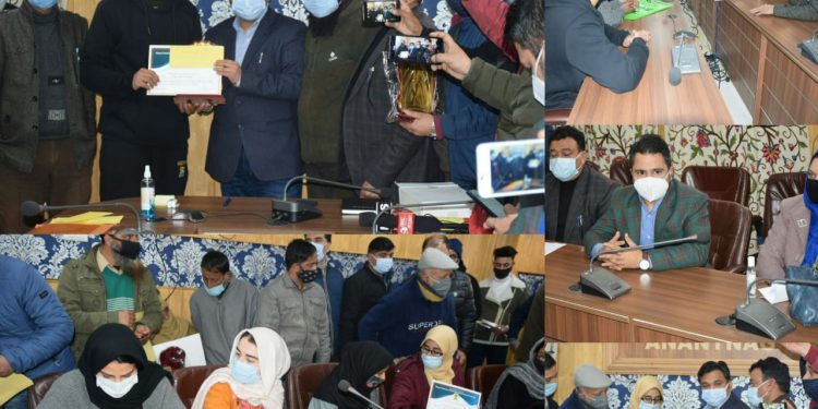 DC Anantnag felicitates 10th, 12th Class position holders