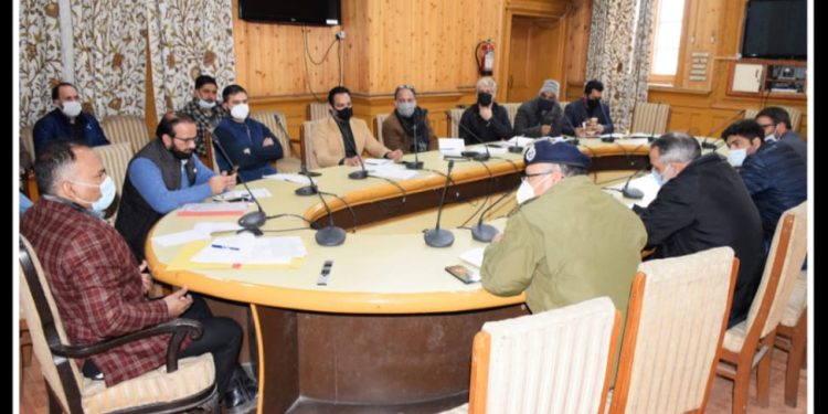 Demolish illegal structures, recover demolition charges from violators: Div Com to officers