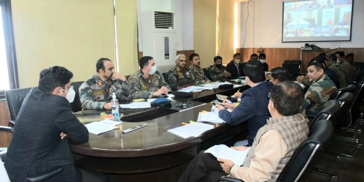 Deputy Commissioners to fast track pending land acquisition cases of Army: Div Com Jammu