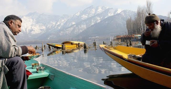 Barring Srinagar, Night Temp Drops Below Sub-Zero Level In Kashmir