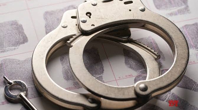 ACB Arrests Woman Sarpanch While Taking Bribe In Anantnag