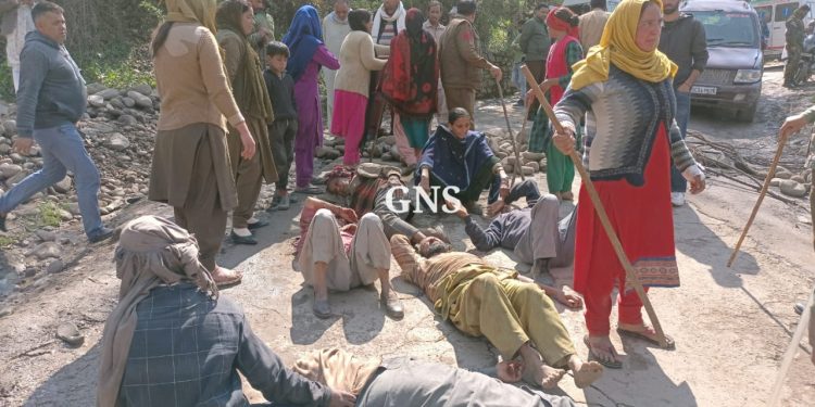 7 Persons Injured in Scuffle Over Land Dispute in Poonch