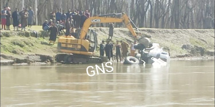 Driver Dies After Tipper Falls Into Nallah In Kupwara