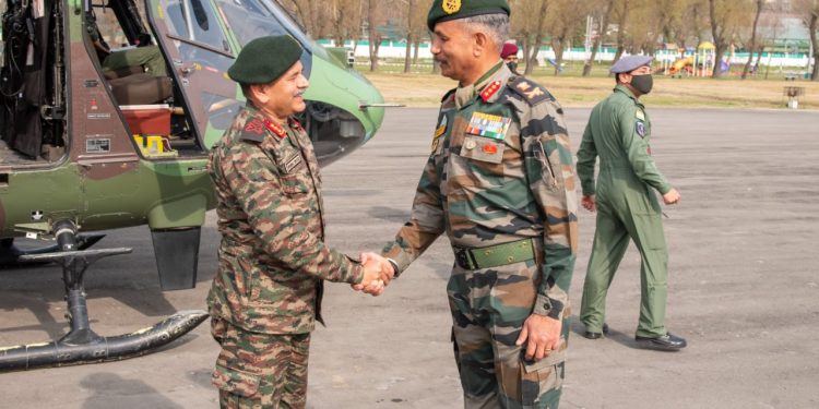 Army Commander Reviews Security Situation In Kashmir