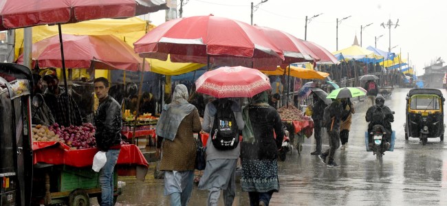 Rains Lash Parts Of Kashmir Valley