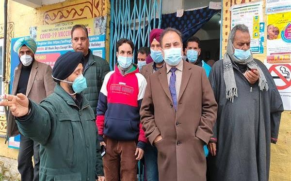 DHSK visits Tral, under-construction AIIMS Awantipora