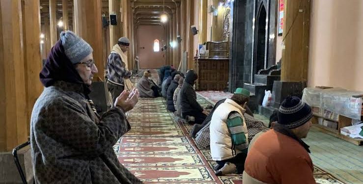 Friday Prayers Offered At Jamia After 31 Weeks