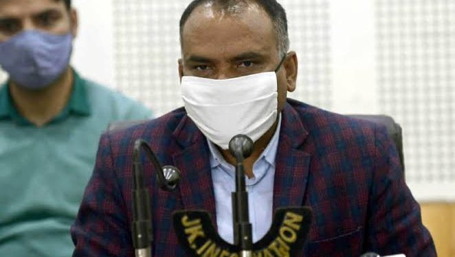 Div Com Kashmir reviews status of Yatra arrangements