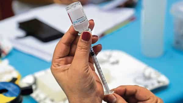 Covid-19 vaccination drive for 12-14 years age started in Kashmir