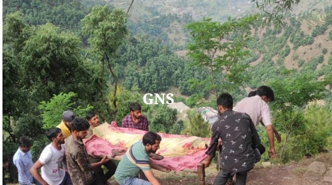 Woman killed, 2 others injured in accident in Rajouri