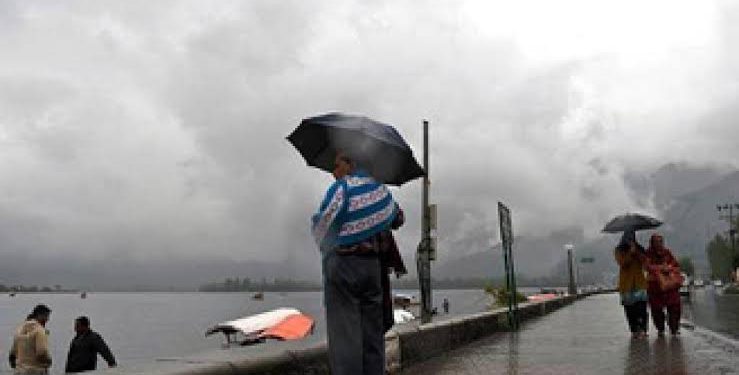 J&K Braces Up For Light To Moderate Rains
