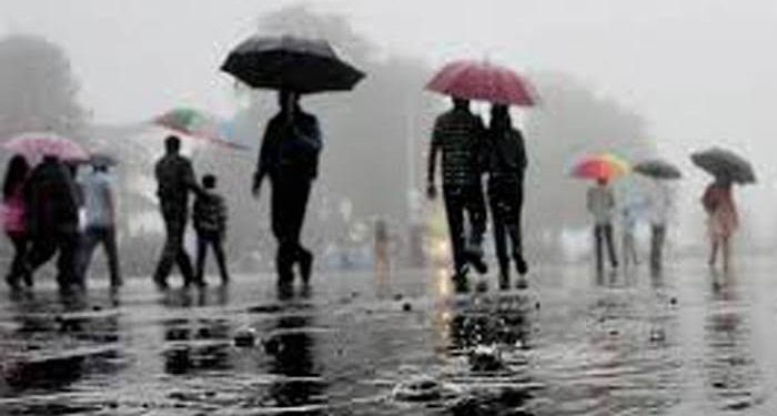 Rains Continue In Kashmir, More ‘Freak Weather’ Predicted In J&K Till Tomorrow