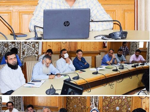 Employers to ensure welfare, safety of Labourers: Div Com Kashmir