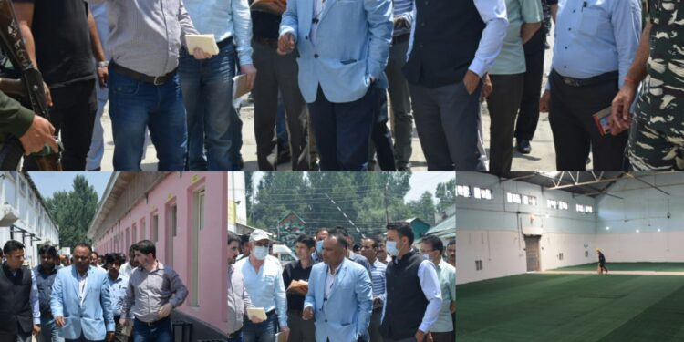 Div Com Kashmir visits Walnut Factory Qazigund & FCI Godown Mir Bazar