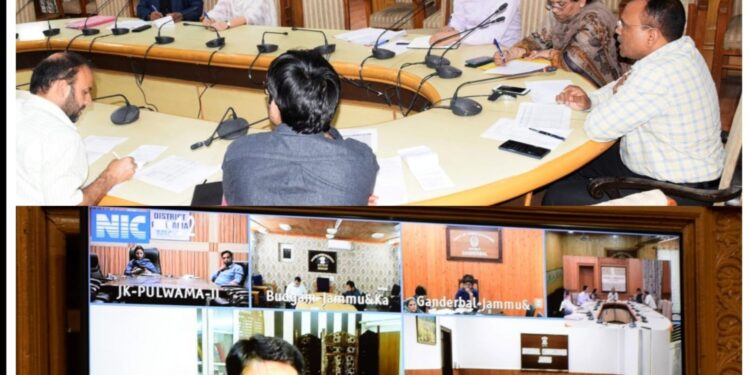 Full year insurance cover of Rs 5 lac for Horses, ponies for providing services in Amarnathji Yatra: Div Com