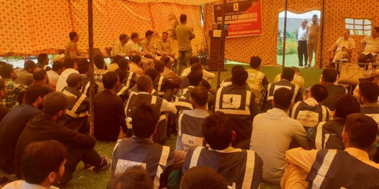 Homeguards Kashmir organise awareness session on ‘Rolling out of MoU’ in J&K