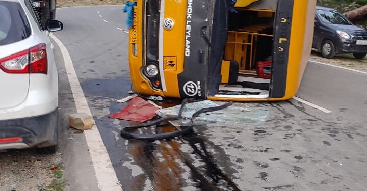 10 Anantnag Students Sustain Injuries As School-bus Skids off Bridge in Shopian