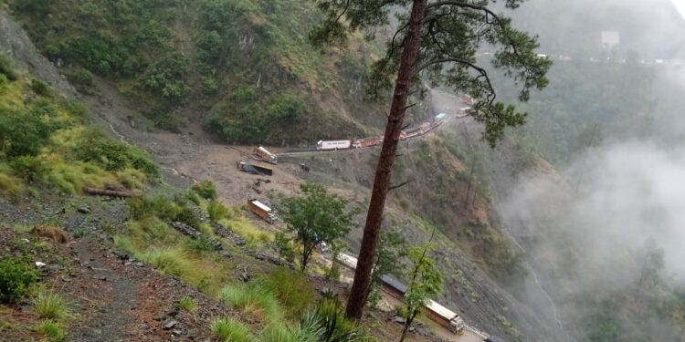 After heavy rains, MeT forecasts improvement in weather from forenoon today