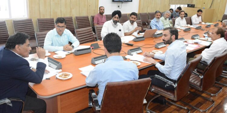 Parmar reviews implementation of Jal Jeevan Mission in UT of J&K