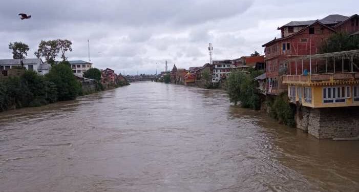 Jhelum Crosses Flood Danger Mark In Sangam, Srinagar