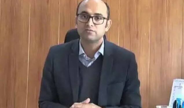 Transport Commissioner reviews progress on affixation of HSRP