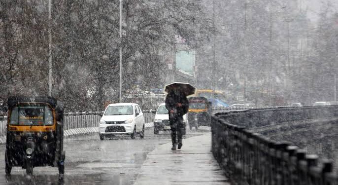 Srinagar Records Lowest Ever Day Temp As Rains Plunge Mercury Across J&K