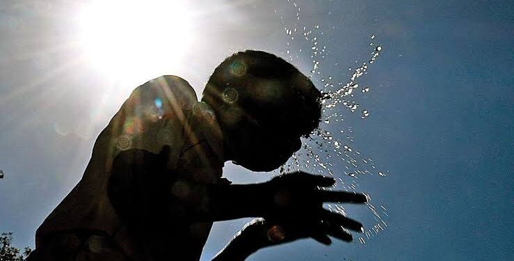 Mercury Rises In Kashmir, Srinagar Records Hottest Day At 34°C