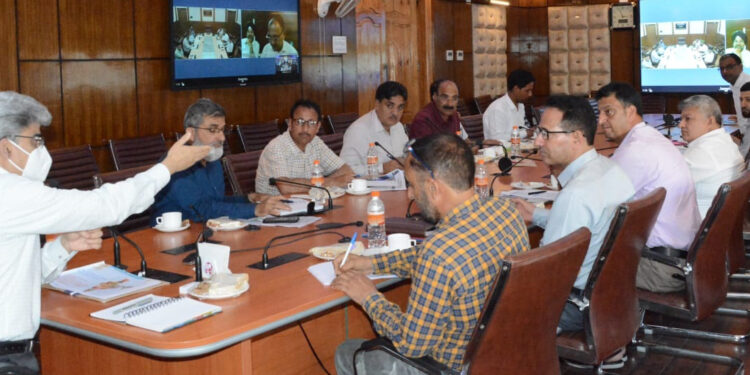 Dulloo reviews implementation of projects to be taken up by NHB in J&K