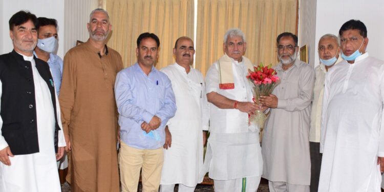 Kashmir Fruit Growers & Dealers Association calls on Lt Governor