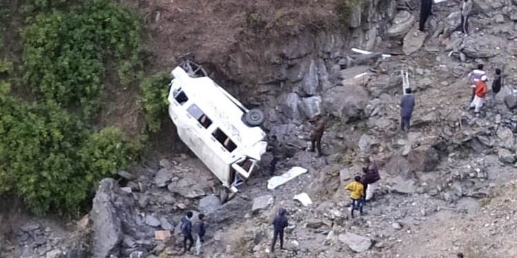 8 People Killed As Tata Sumo Falls Into Gorge In Kishtwar