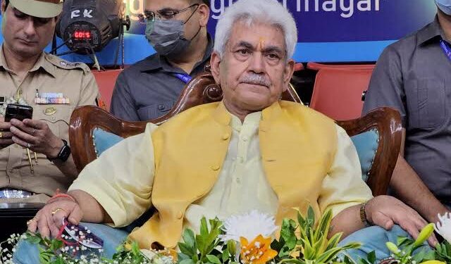 Need For New Thinking In School Education: LG